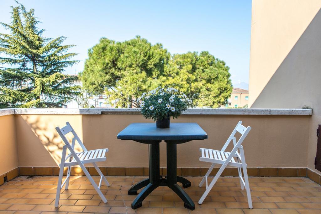 Appartamenti Massimiliano Peschiera del Garda Bagian luar foto